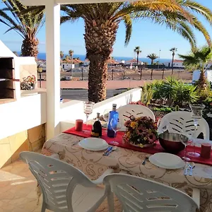 apartment-amarilla-golf-2-bedrooms.adeje-hotels.com/