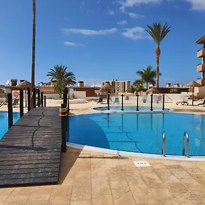 paraiso-beach-apartament.adeje-hotels.com/